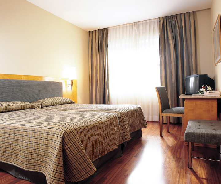 Nh Madrid Ventas Hotel Bilik gambar
